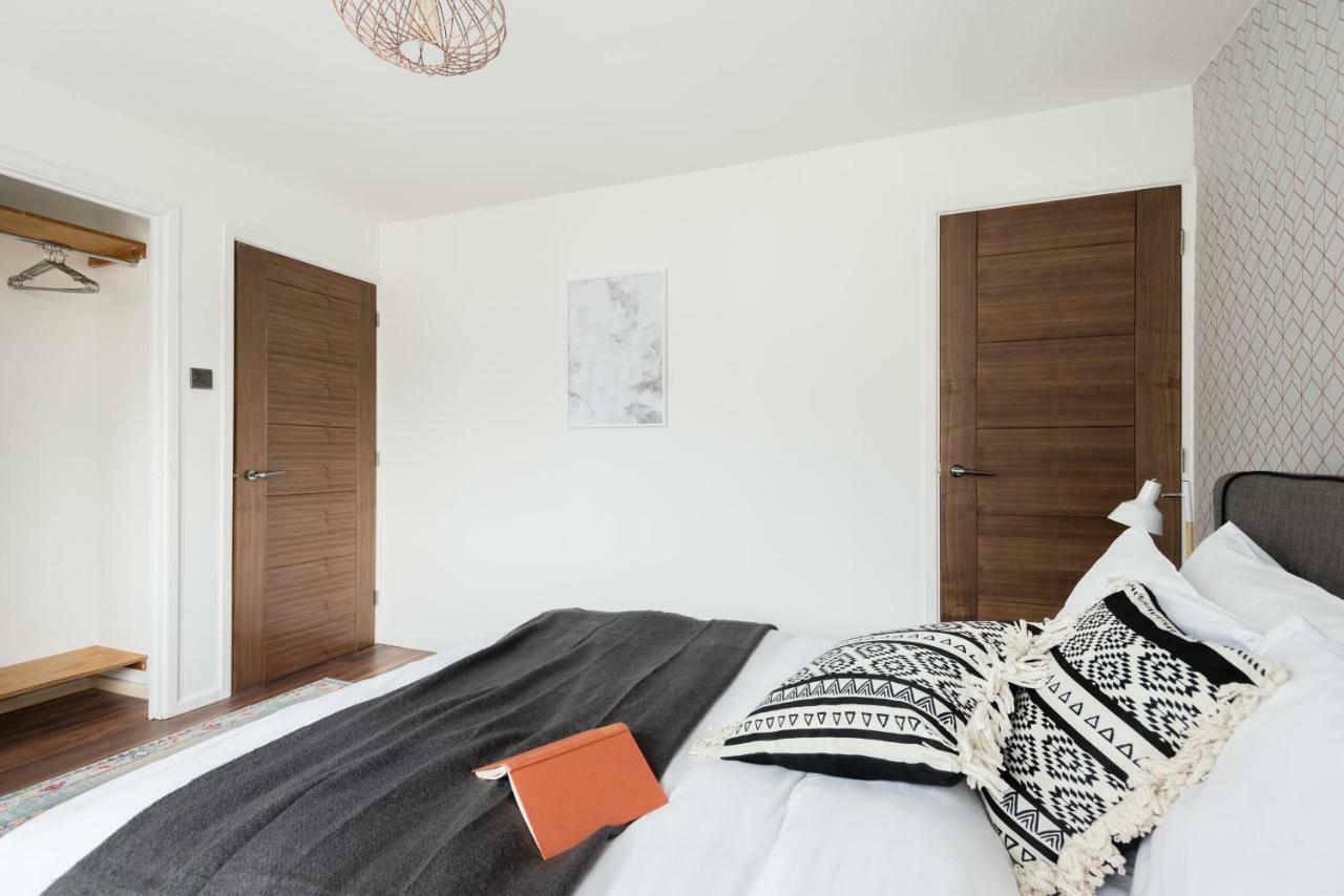The Century Chalet - Contemporary 2Bdr Townhouse With Parking Διαμέρισμα Οξφόρδη Εξωτερικό φωτογραφία